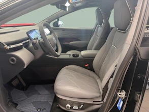 https://vehicle.imgix.net/4214992/47b2aa72-a6a9-471d-b823-e01e57f54266.jpg