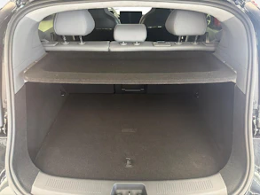 https://vehicle.imgix.net/4214992/c9e8ad48-e553-46ec-a284-f123261ecd83.jpg