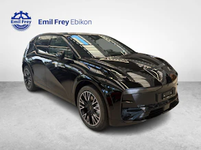 https://vehicle.imgix.net/4214992/cfd38cff-4474-4dc0-b4cc-a9a7284f3e95.jpg