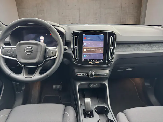 VOLVO EX40 Twin Plus AWD