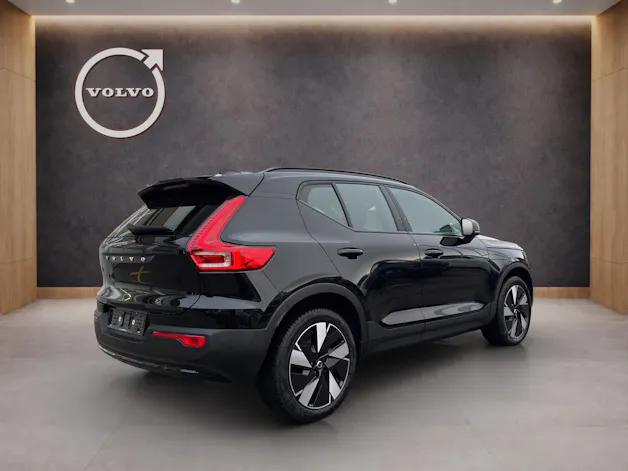 Volvo EX40 Twin Plus AWD