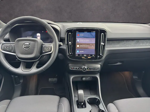 Volvo EX40 Twin Plus AWD