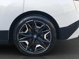 BMW iX xDrive40
