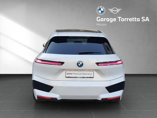 BMW iX xDrive40