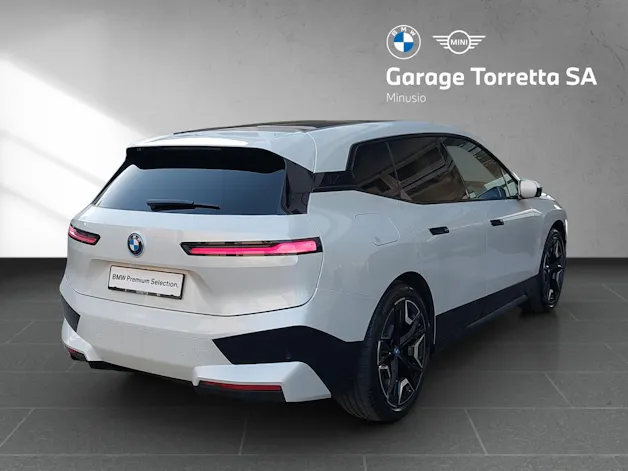 BMW iX xDrive40