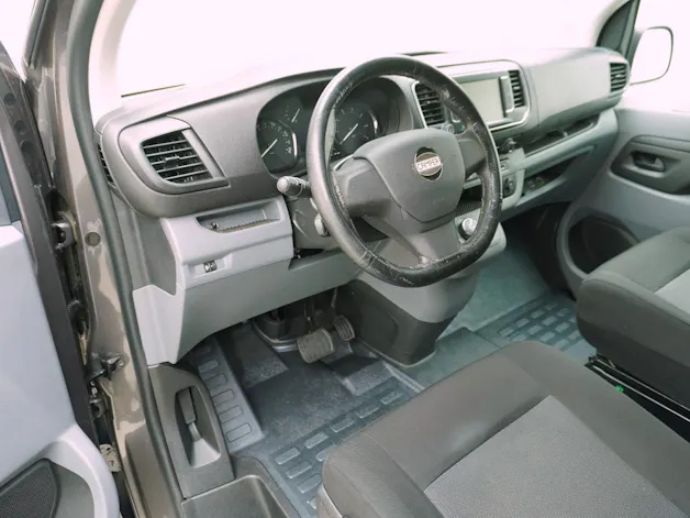 Opel Vivaro Kombi 2.7 t M 2.0 CDTI Essentia