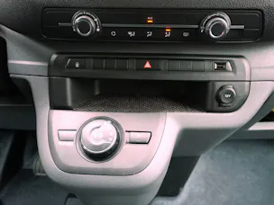 Opel Vivaro Kombi 2.7 t M 2.0 CDTI Essentia