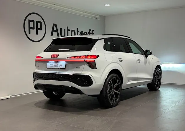 Audi Q3 SUV TFSI quattro 195 kW S tronic