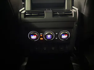 Land Rover Defender 90 3.0D I6 250 SE AT8