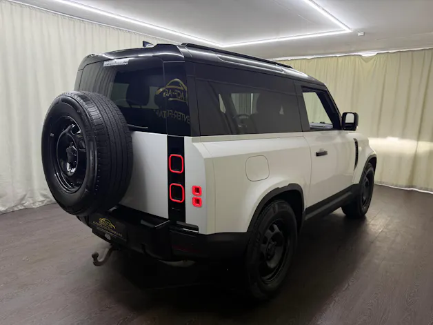 Land Rover Defender 90 3.0D I6 250 SE AT8