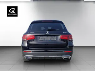 MERCEDES-BENZ GLC 300 e AMG Line 4Matic