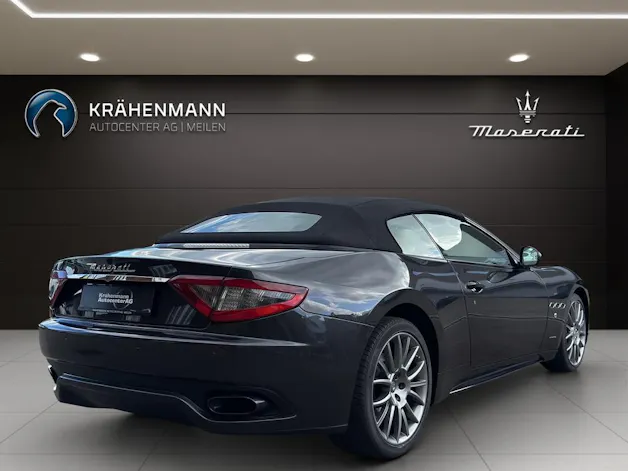 Maserati GRANCABRIO Cabrio 4.7 V8 Sport