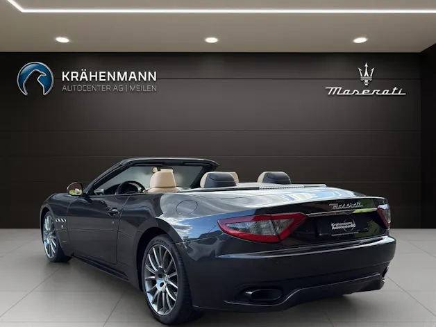 Maserati GRANCABRIO Cabrio 4.7 V8 Sport