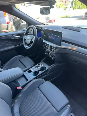 FORD Kuga 2.5 Hybrid Sound Edition FHEV/4x4