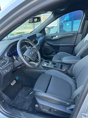 FORD Kuga 2.5 Hybrid Sound Edition FHEV/4x4