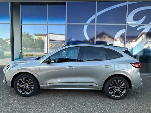 FORD Kuga 2.5 Hybrid Sound Edition FHEV/4x4