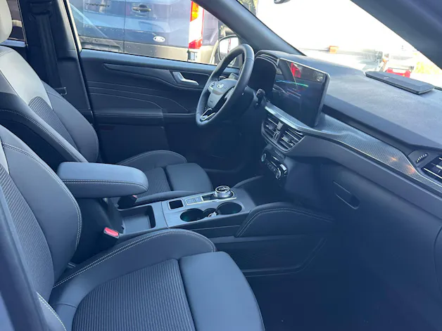 FORD Kuga 2.5 Hybrid Sound Edition FHEV/4x4