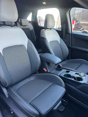 FORD Kuga 2.5 Hybrid Sound Edition FHEV/4x4