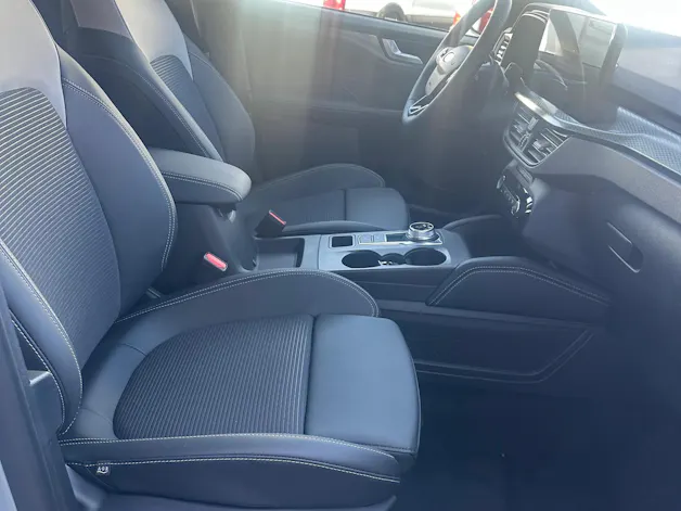 Ford Kuga 2.5 Hybrid Sound Edition FHEV/4x4