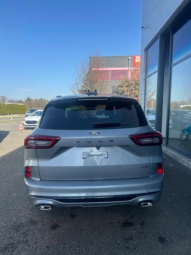 Ford Kuga 2.5 Hybrid Sound Edition FHEV/4x4
