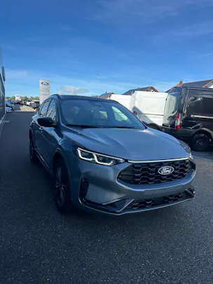 FORD Kuga 2.5 Hybrid Sound Edition FHEV/4x4