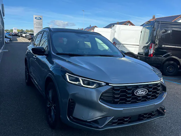 FORD Kuga 2.5 Hybrid Sound Edition FHEV/4x4
