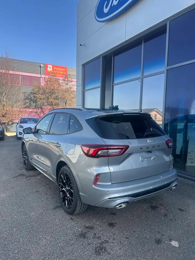 Ford Kuga 2.5 Hybrid Sound Edition FHEV/4x4