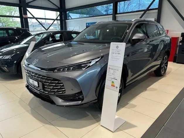 MG HS 1.5 T HEV Luxury