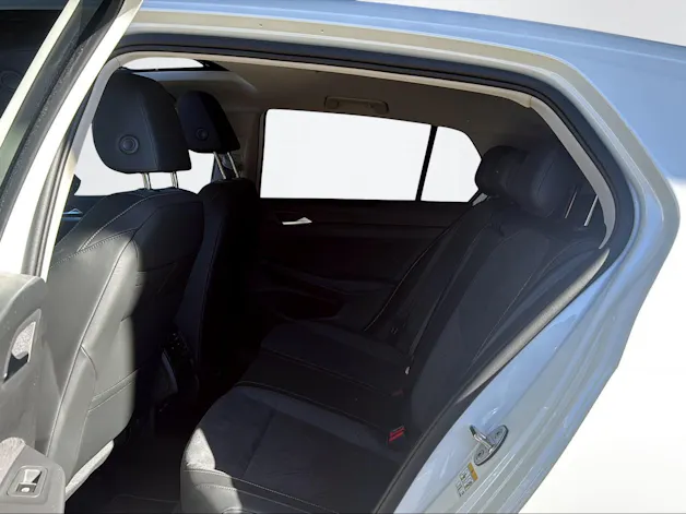 VW Golf VIII 1.5 eTSI Style DSG