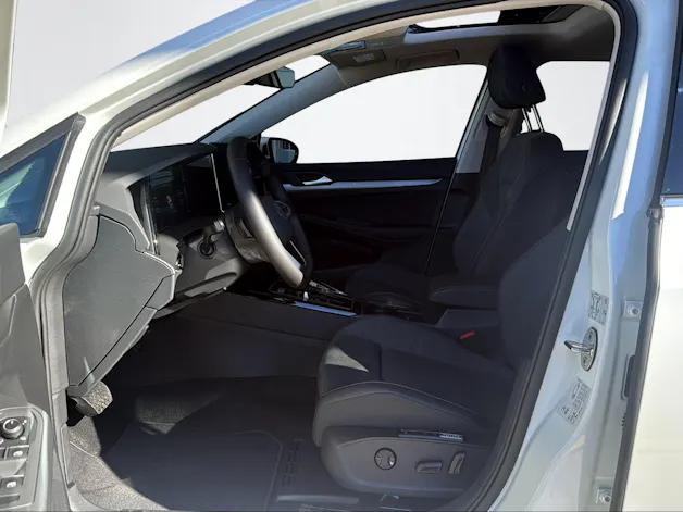 VW Golf VIII 1.5 eTSI Style DSG