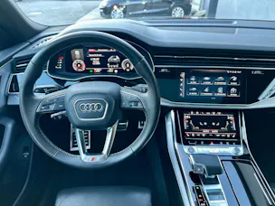 Audi Q8 50 TDI quattro tiptronic