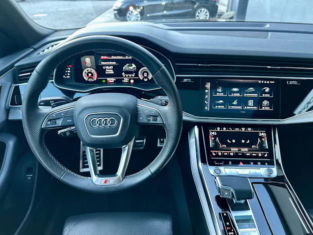 Audi Q8 50 TDI quattro tiptronic