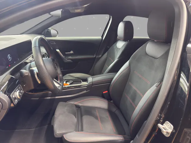 Mercedes-Benz A 200 - AMG / Rückfahrkamera / Smartphone Integration / Night-Paket