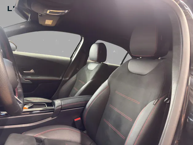 Mercedes-Benz A 200 - AMG / Rückfahrkamera / Smartphone Integration / Night-Paket