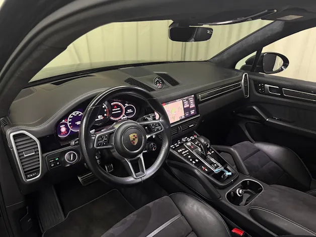 Porsche Cayenne GTS