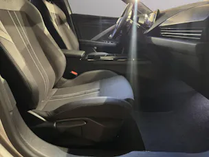 Opel Astra 54 kWh Swiss Plus