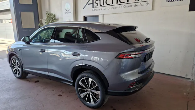 MG HS 1.5 T HEV Luxury