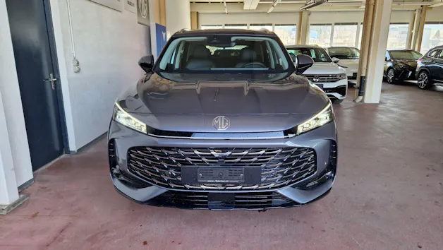 MG HS 1.5 T HEV Luxury