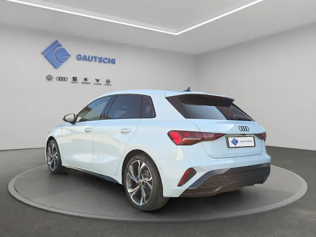Audi A3 Sportback TFSI 110 kW S line Attraction S tronic