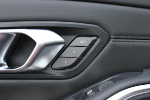 BMW M3 Competition M xDrive Touring Individual *OXFORDGRÜN METALLIC*