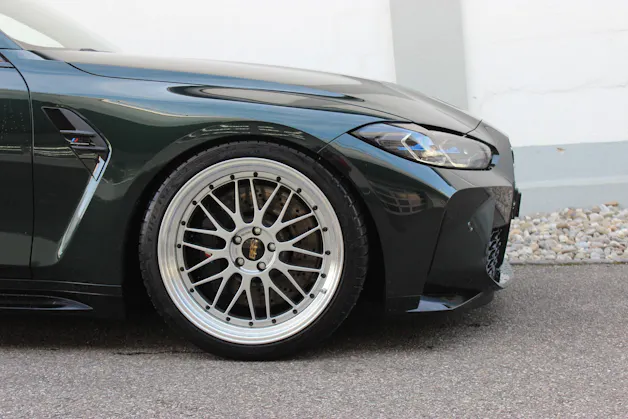 BMW M3 Competition M xDrive Touring Individual *OXFORDGRÜN METALLIC*