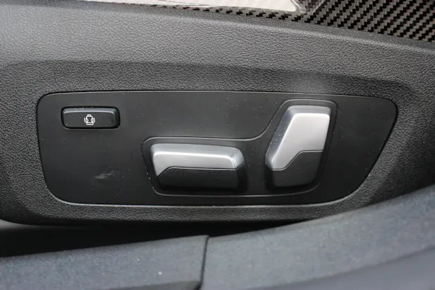 BMW M3 Competition M xDrive Touring Individual *OXFORDGRÜN METALLIC*