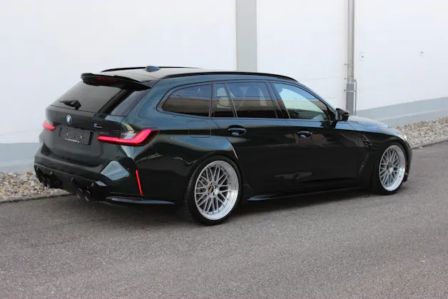 BMW M3 Competition M xDrive Touring Individual *OXFORDGRÜN METALLIC*