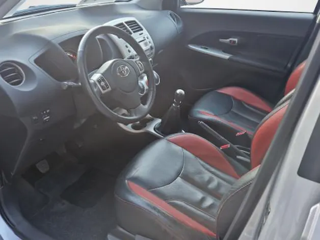 Toyota UrbanCr. 1.4D-4D Sol 4WD