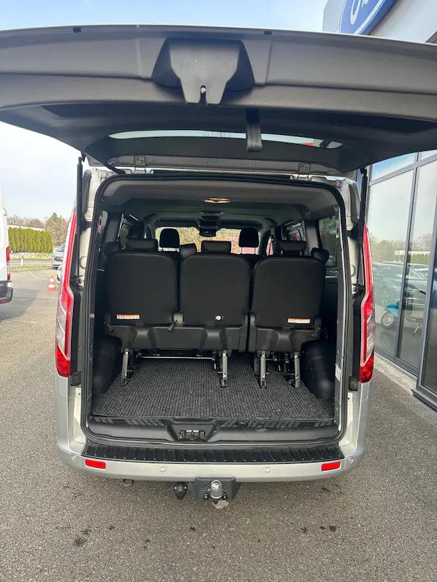 Ford Transit C combi 320 L1 2.0 TDCi 170 Sport