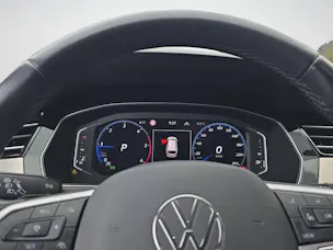 VW Passat 2.0 TDI 200 Elegance 75th Edition 4m