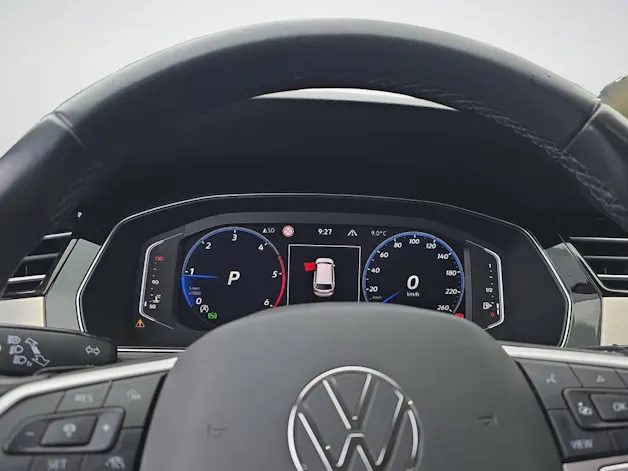 VW Passat 2.0 TDI 200 Elegance 75th Edition 4m