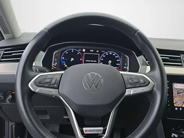 VW Passat 2.0 TDI 200 Elegance 75th Edition 4m