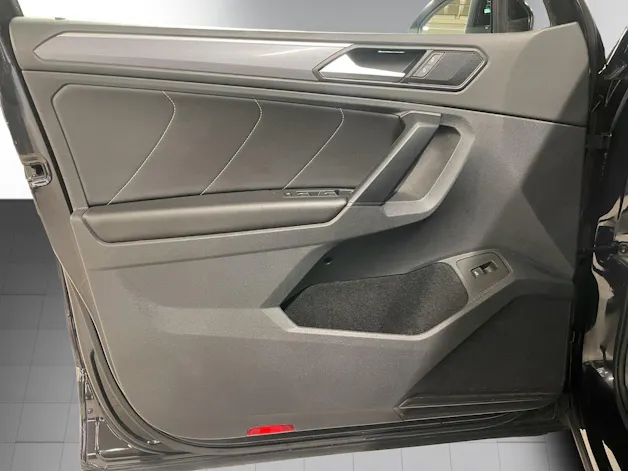 VW Tiguan 2.0TSI High 4M
