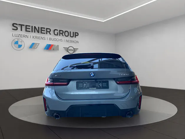 BMW 330e x DriveTouring Steptronic M Sport Pro